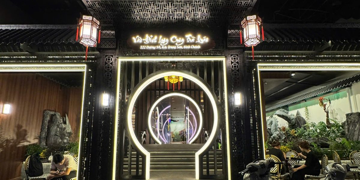 Vân Đỉnh Long Cung Trà Quán - Đắm mình trong không gian an lành giữa lòng thành phố hoa lệ